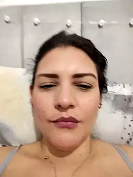 Mia Hampton online show from 21, 2, 2026