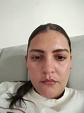Mia Hampton online show from 11, 6, 2026