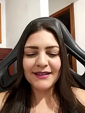 Mia Hampton online show from 8, 2, 2026