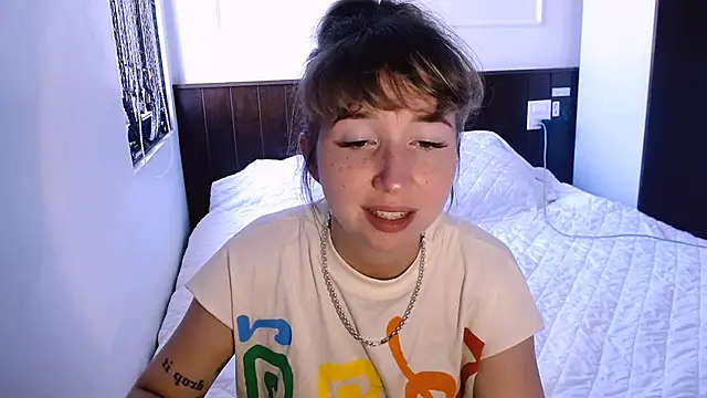 Cosmo Riri online show from 12, 3, 2025