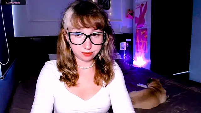 Cosmo Riri online show from 20, 9, 2025