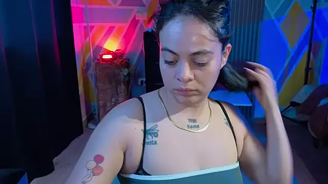 Cuttiealice online show from 11, 10, 2025