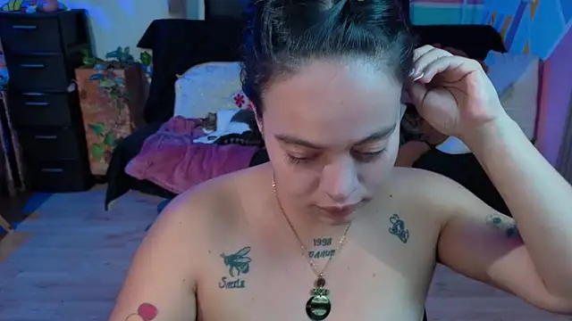 Cuttiealice online show from 10, 9, 2025