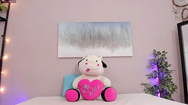 Snapshot of Briana_Wells_ chatting on 31, 10, 2025 Briana Wells online show from 31, 10, 2025