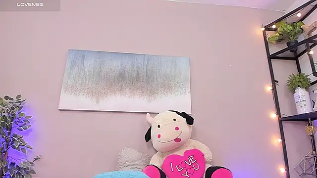 Briana Wells  online show from 25, 2, 2026