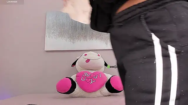 Snapshot of Briana_Wells_ chatting on 20, 10, 2025 Briana Wells online show from 20, 10, 2025