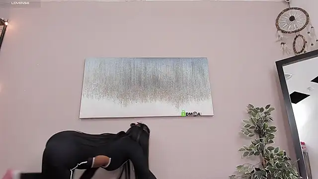 Snapshot of Briana_Wells_ chatting on 17, 10, 2025 Briana Wells online show from 17, 10, 2025