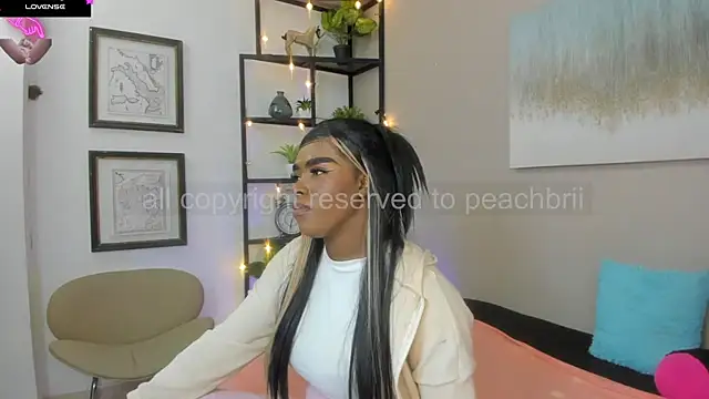 Briana Wells  online show from 4, 12, 2025