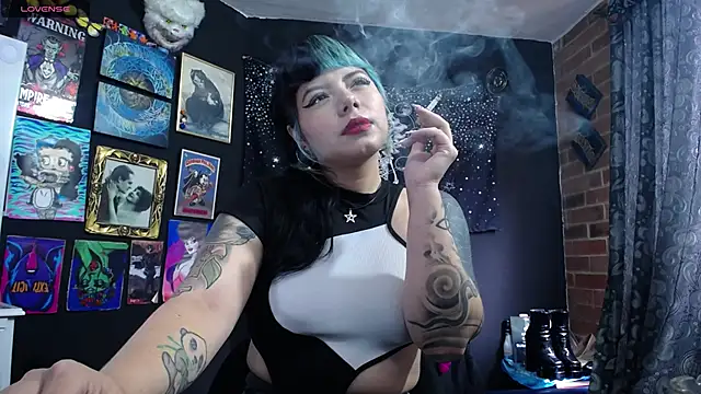 Yourmadame P online show from 19, 3, 2025