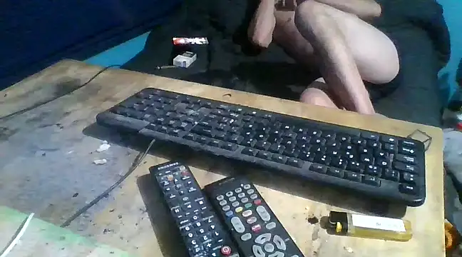 malekon76 online show from 5, 3, 2025