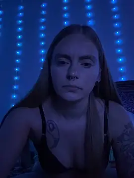 LuvLaceyXXO online show from 26, 4, 2026