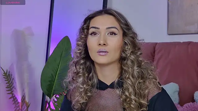 NicolLopeze online show from 7, 11, 2025