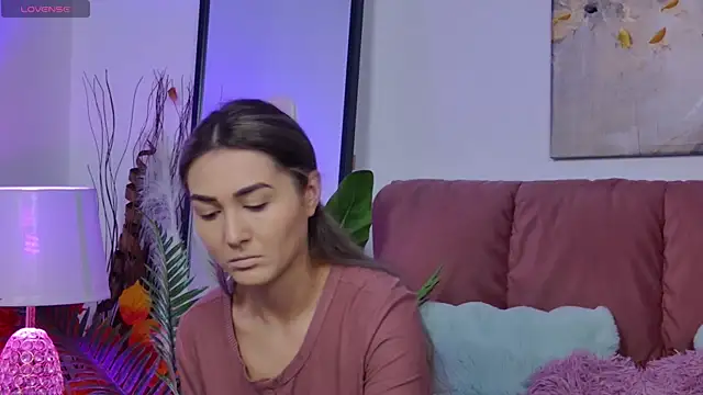 NicolLopeze online show from 16, 10, 2025