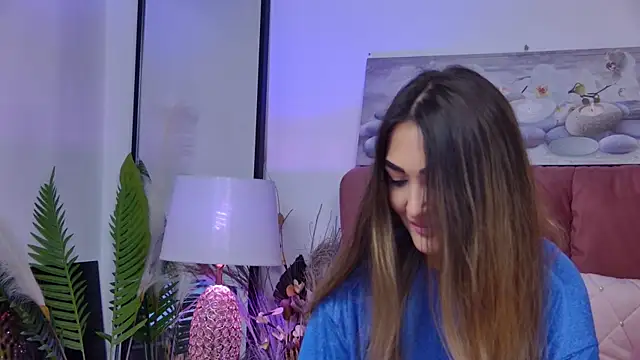 NicolLopeze online show from 2, 2, 2025