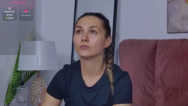 NicolLopeze online show from 11, 9, 2025