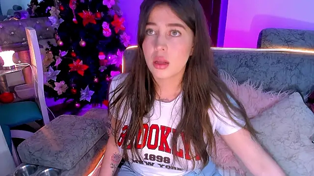 zoe kittylove online show from 9, 1, 2026