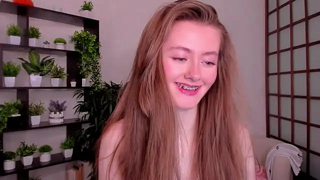 KateCuddle online show from 2, 10, 2025