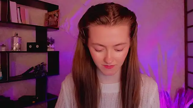 KateCuddle online show from 30, 1, 2025