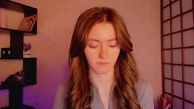 KateCuddle online show from 13, 2, 2025