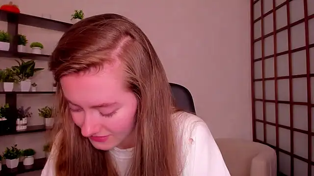 KateCuddle online show from 24, 9, 2025