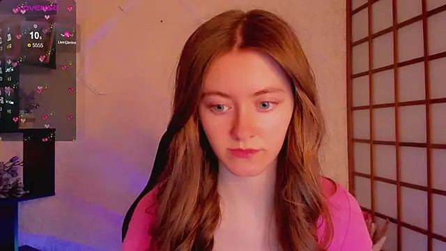 KateCuddle online show from 5, 3, 2025