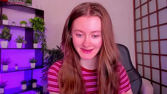 KateCuddle online show from 25, 11, 2025