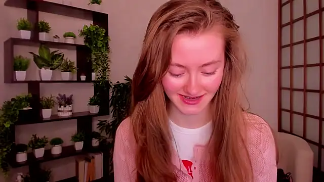 KateCuddle online show from 8, 10, 2025