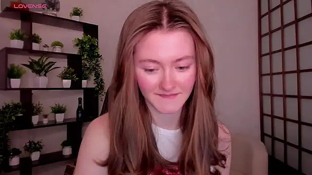 KateCuddle online show from 3, 2, 2026