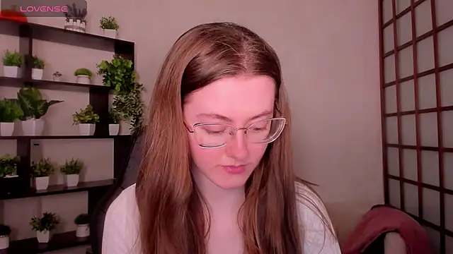 KateCuddle online show from 14, 5, 2026