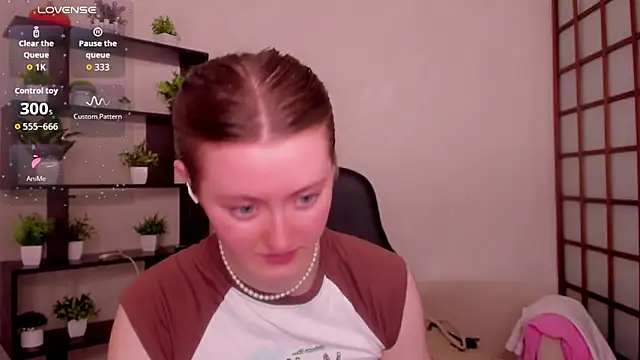 KateCuddle online show from 18, 6, 2026