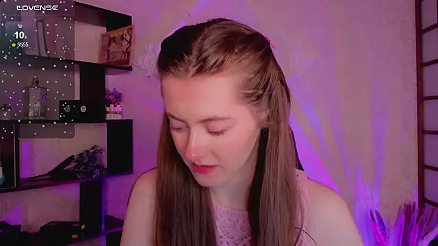 KateCuddle online show from 30, 1, 2025