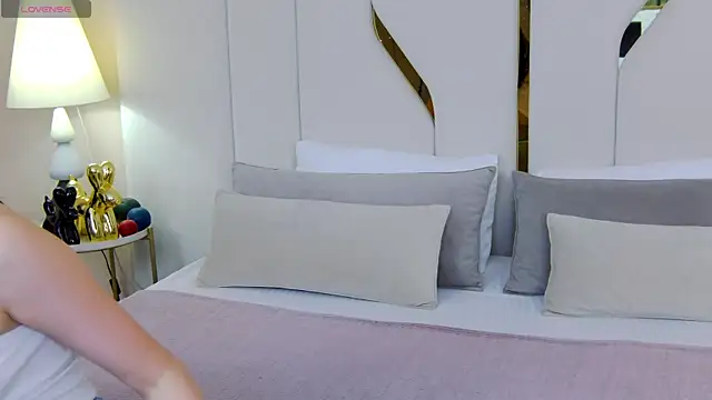 Betty Bridge online show from 21, 10, 2025