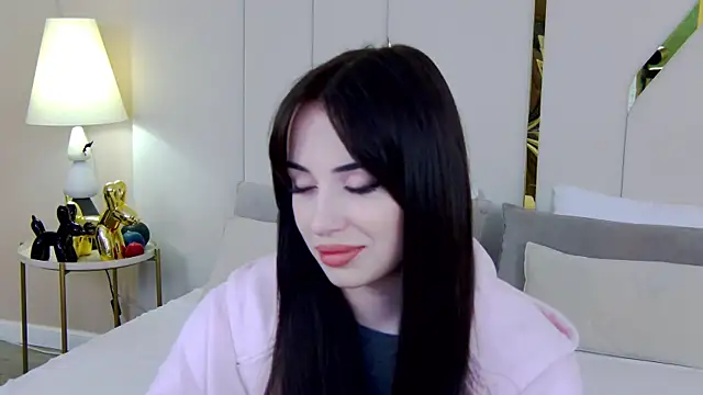 Betty Bridge online show from 7, 11, 2025