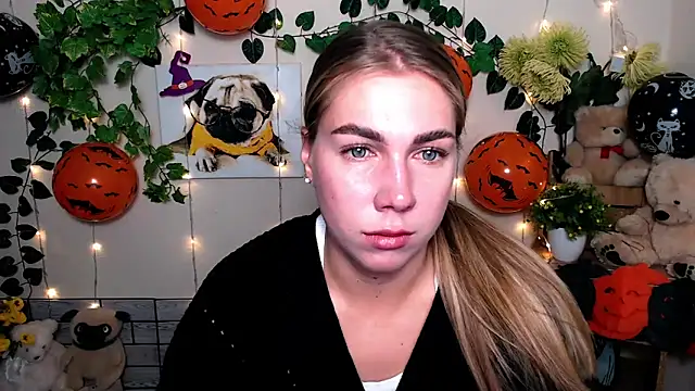 Sport Tall Doll online show from 27, 10, 2025