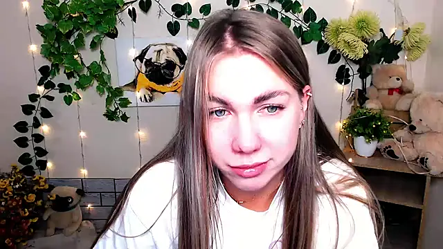 Sport Tall Doll online show from 12, 11, 2025