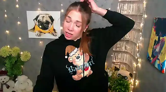 Sport Tall Doll online show from 28, 12, 2024