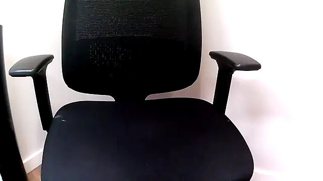 Snapshot of rickyi2023 chatting on 24, 9, 2025 rickyi2023 online show from 24, 9, 2025