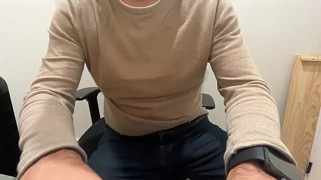 Snapshot of rickyi2023 chatting on 2, 11, 2025 rickyi2023 online show from 2, 11, 2025