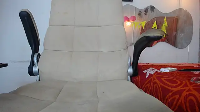 Snapshot of SHARICK_GRECO chatting on 5, 10, 2025 SHARICK GRECO online show from 5, 10, 2025