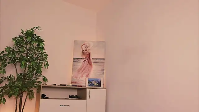 Misslullu online show from 18, 3, 2025