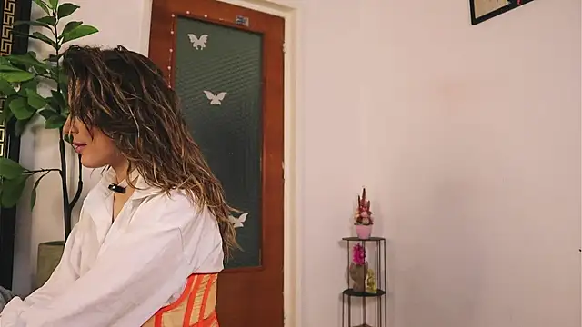 Misslullu online show from 22, 4, 2026