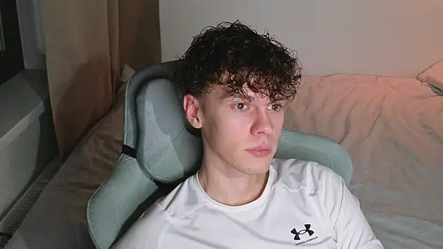 cute thomas online show from 6, 4, 2026