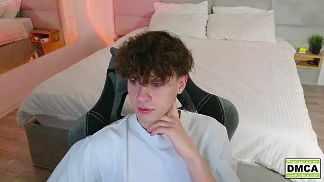 cute thomas online show from 16, 12, 2024