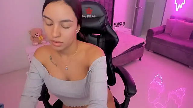 xiomara  cortes online show from 15, 1, 2026