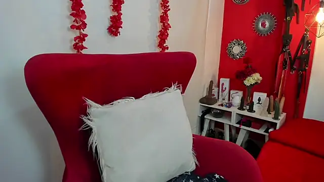 julieta evans  online show from 10, 2, 2025