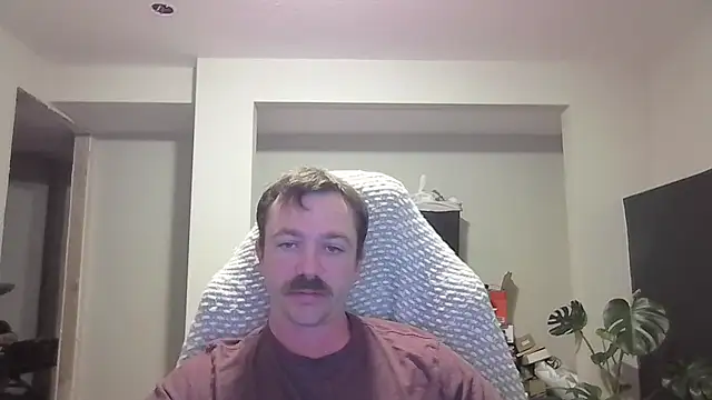 Snapshot of 8inchHOLEpunch chatting on 14, 11, 2025 8inchHOLEpunch online show from 14, 11, 2025