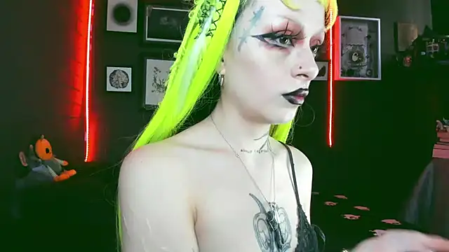 insania 9999  online show from 25, 2, 2025