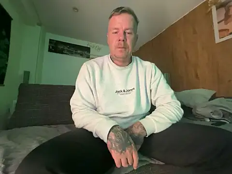 steveindahouse online show from 17, 10, 2025