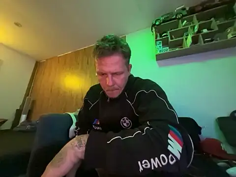 steveindahouse online show from 14, 11, 2025