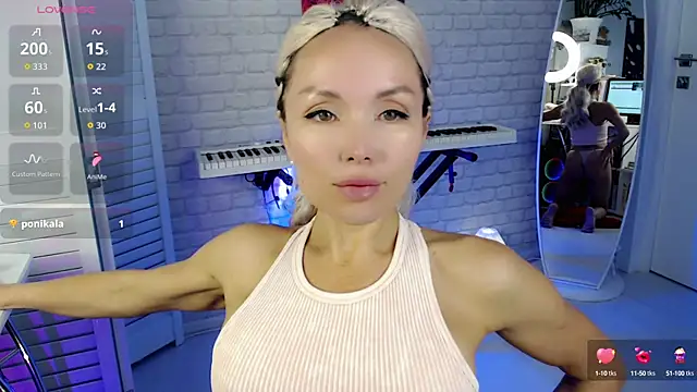 WhiteBunny online show from 26, 9, 2025